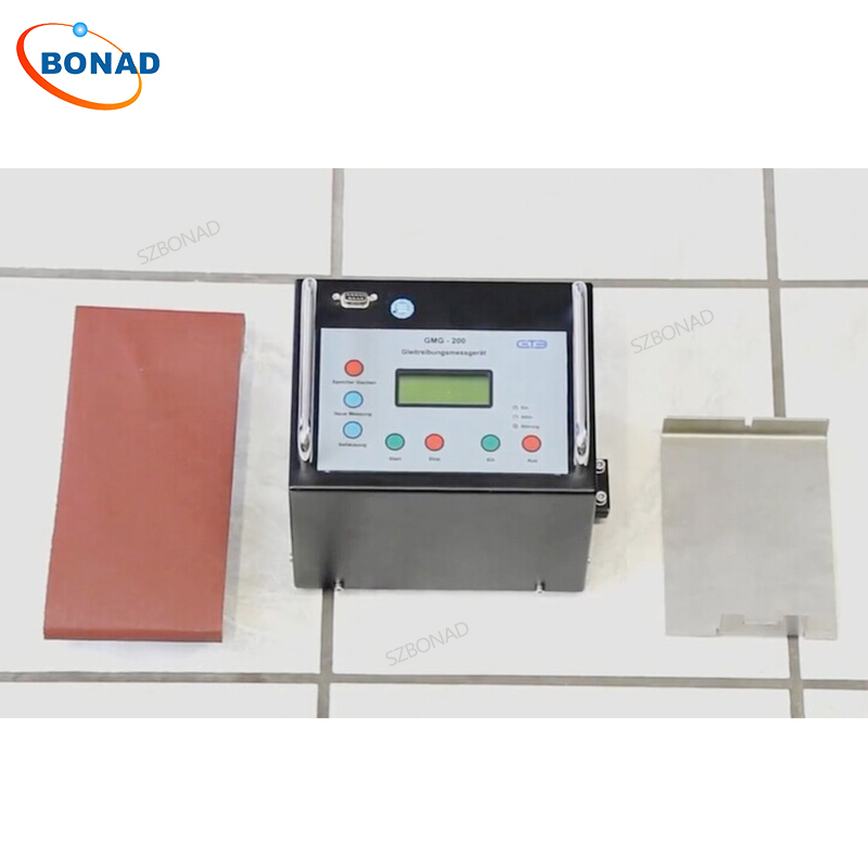 DIN 51131地(di)闆(ban)防滑性(xing)測(ce)試（滑動(dong)摩擦(ca)係(xi)數(shu)的測量方灋(fa)）